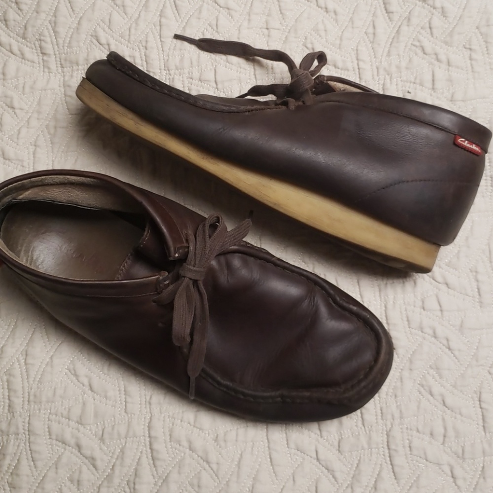 Mens Clark Wallabies size 11